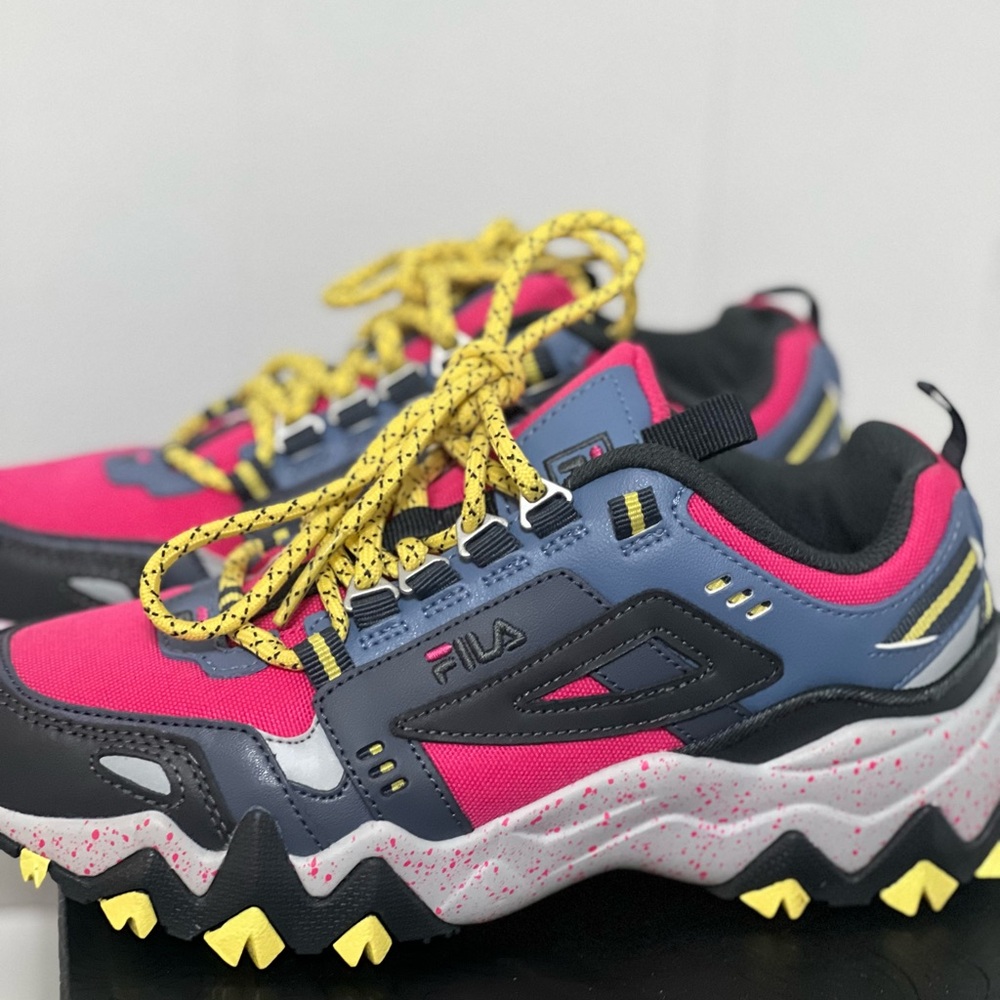 Fila sneakers, brand new.  Size 6
